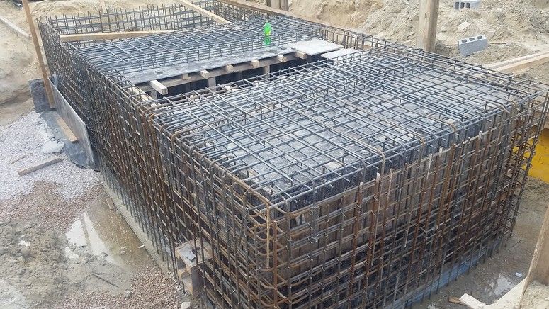 إنشاء شبكة الصرف الصحي بمعهد الدراسات الفنية