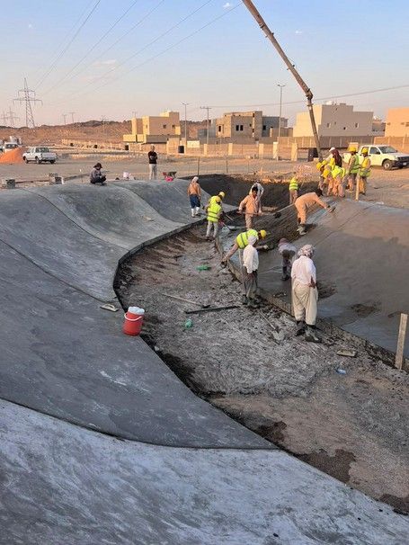 أعمال تصميم وتنفيذ تطوير الحدائق بوسط حائل